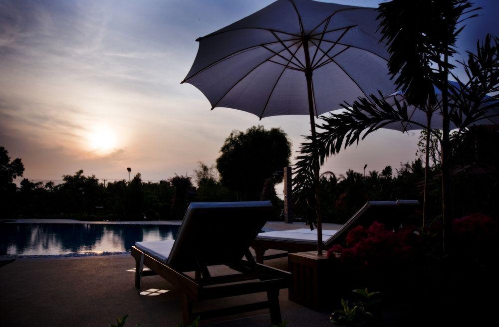 Jaroenrat Resort สมุทรสงคราม ภายนอก รูปภาพ