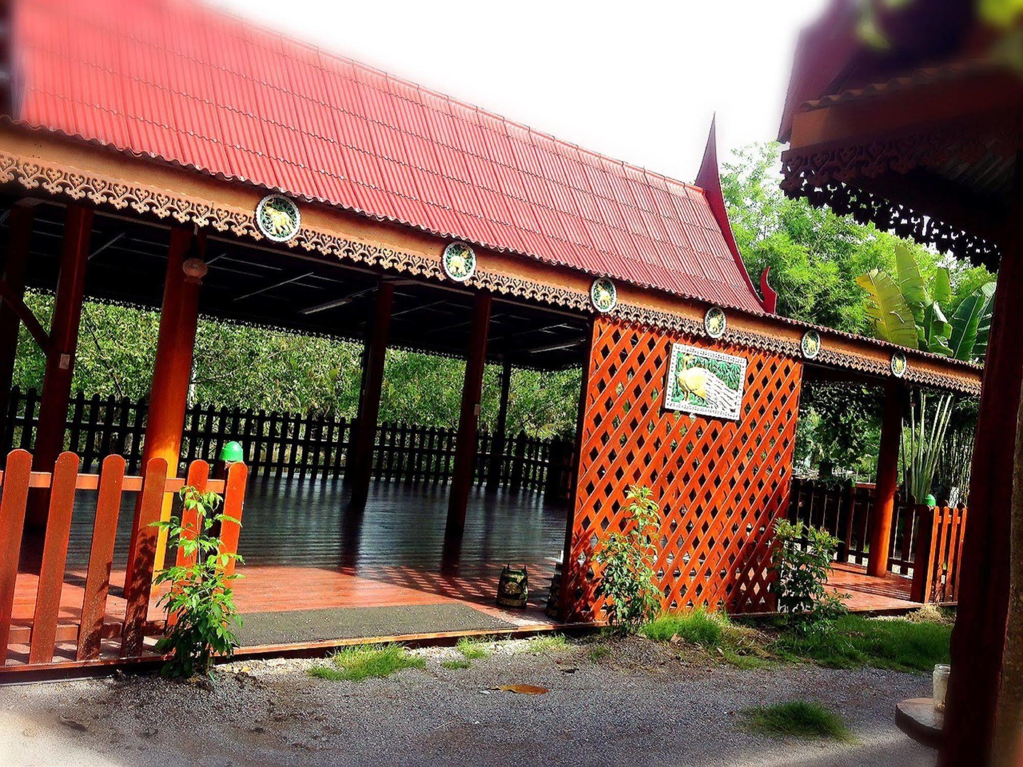 Jaroenrat Resort สมุทรสงคราม ภายนอก รูปภาพ