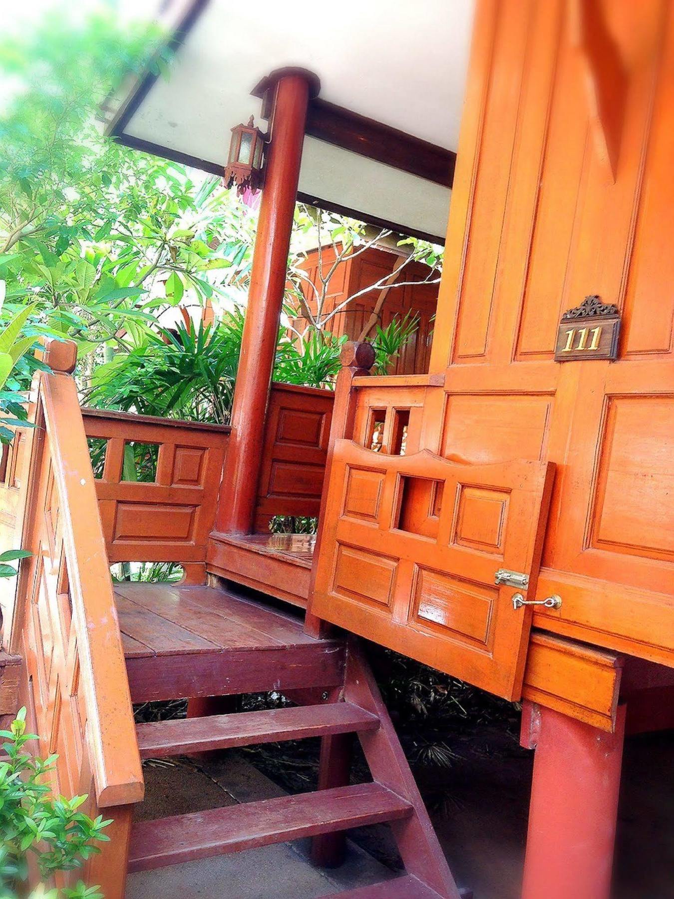 Jaroenrat Resort สมุทรสงคราม ภายนอก รูปภาพ